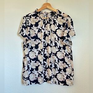 Ann Taylor Factory Flutter Sleeve Floral Top Size XL